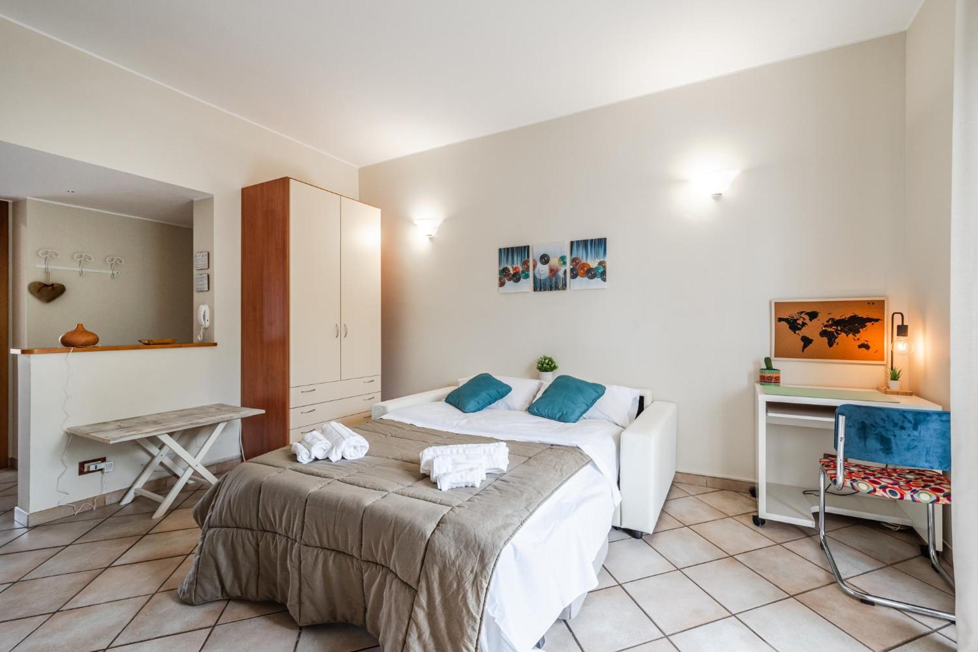 Apartment The Circle - Ampio Sui Navigli - Self-check In Milan